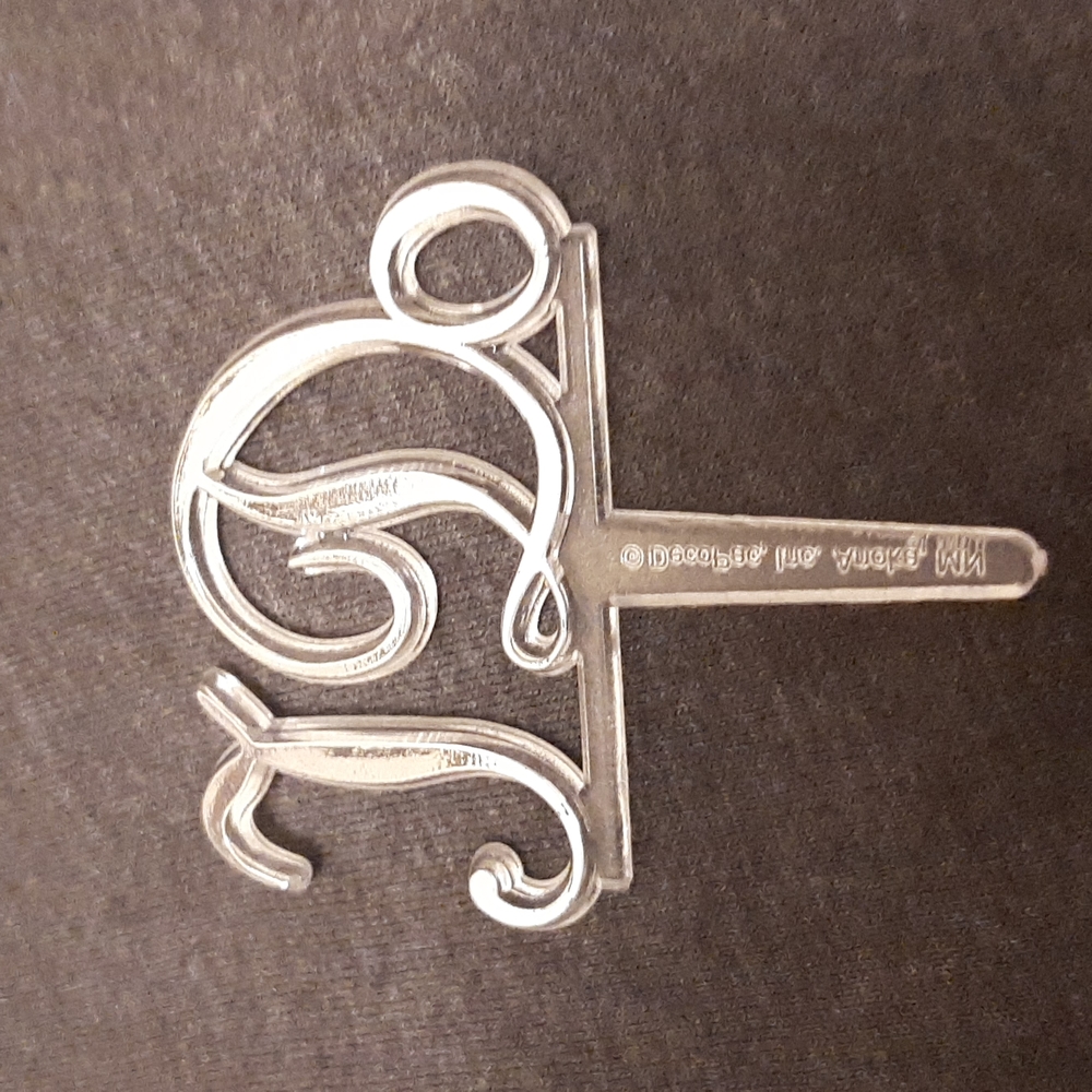 NWOT 27 Silver "I Do" cupcake/cake picks
